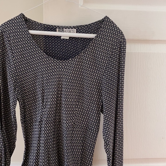 Basics dress women medium. - Picture 2 of 2